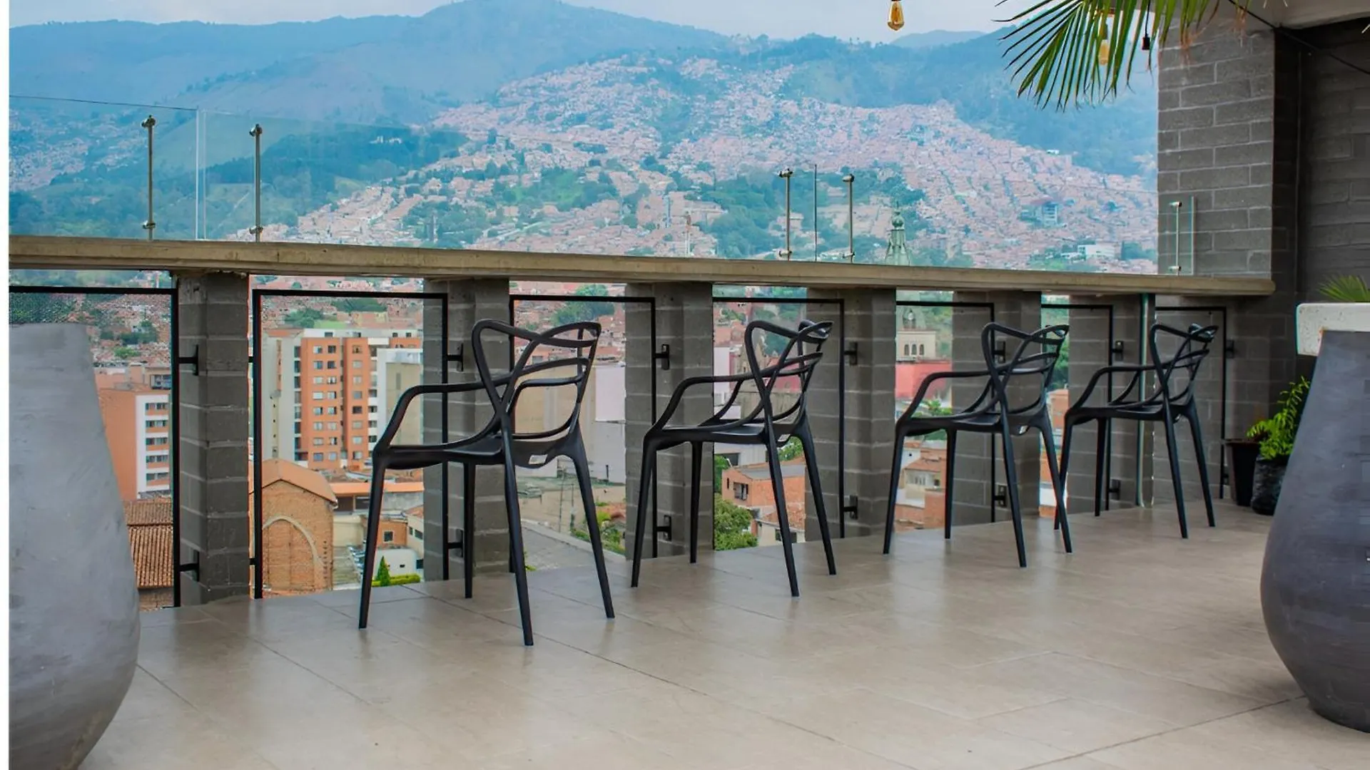 Inverso Coliving Medellin Aparthotel