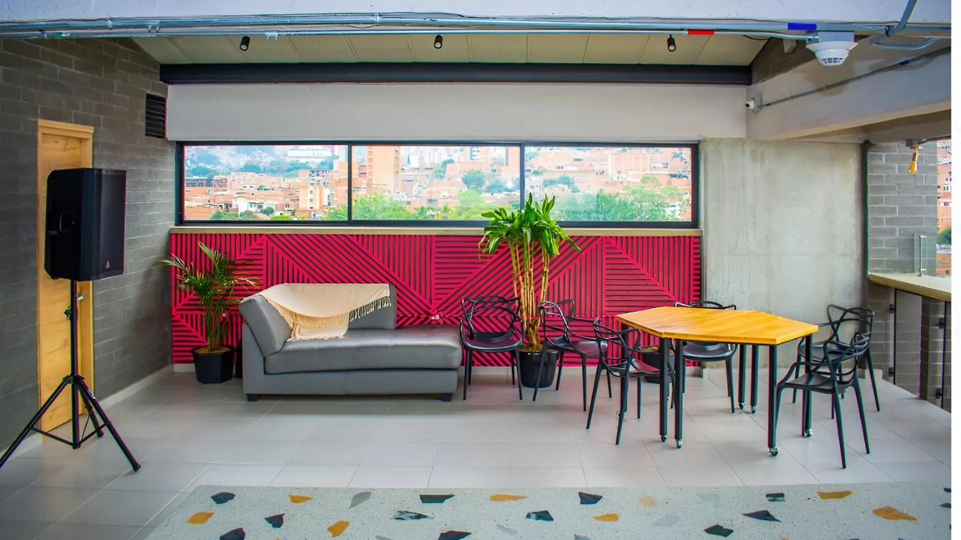 Aparthotel Inverso Coliving Medellin Colombia